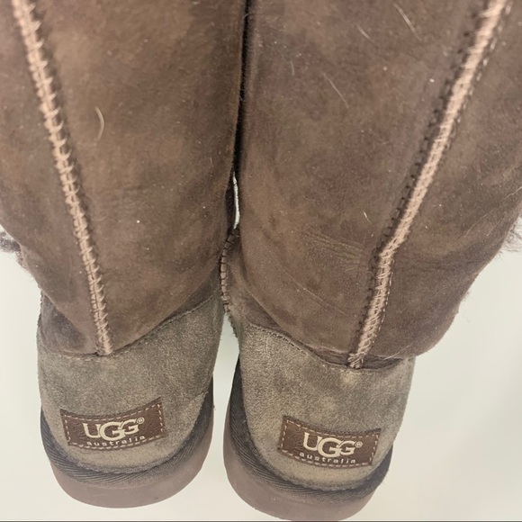 UGG Bailey Button Triplet Chocolate Boots - Picture 6 of 10